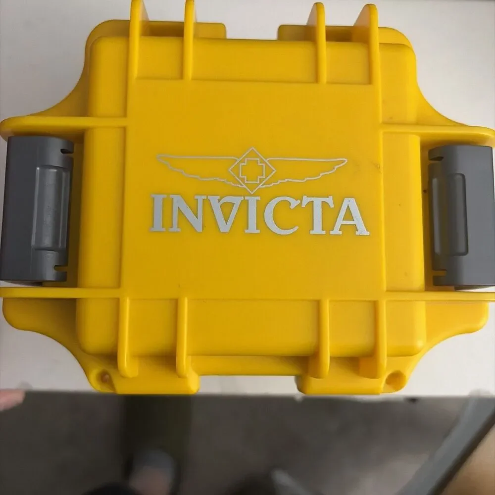 Invicta pro diver
